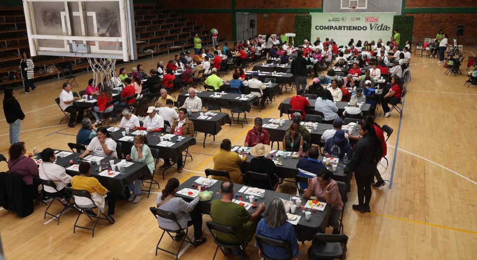 REALIZAN JORNADA DE CONVIVENCIA PARA PERSONAS ADULTAS MAYORES