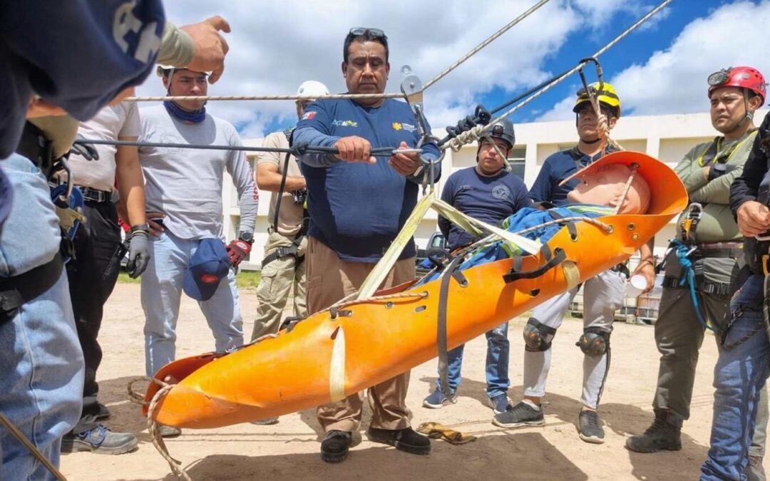 PROTECCIÓN CIVIL REALIZA PRÁCTICAS INTERINSTITUCIONALES DE RESCATE VERTICAL