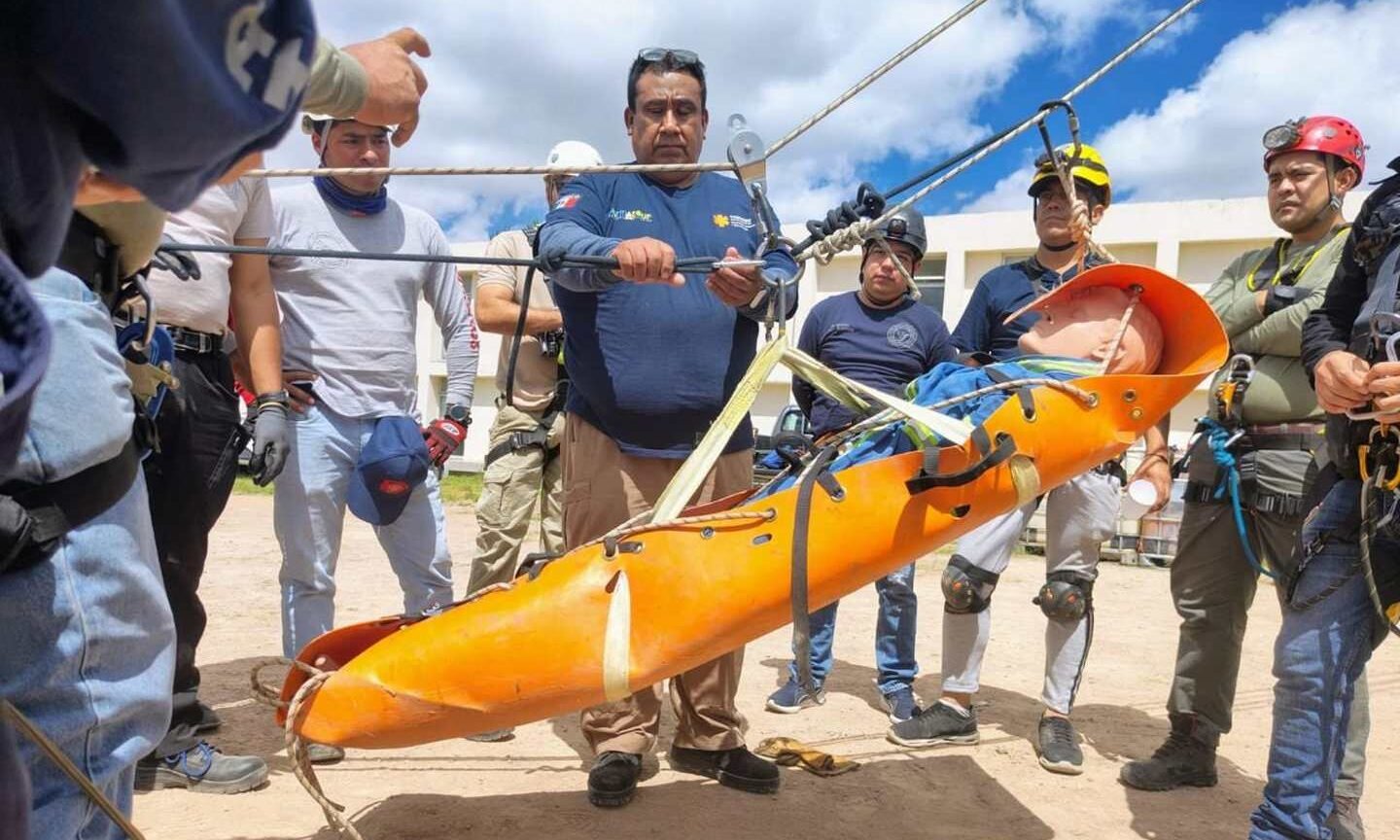 PROTECCIÓN CIVIL REALIZA PRÁCTICAS INTERINSTITUCIONALES DE RESCATE VERTICAL