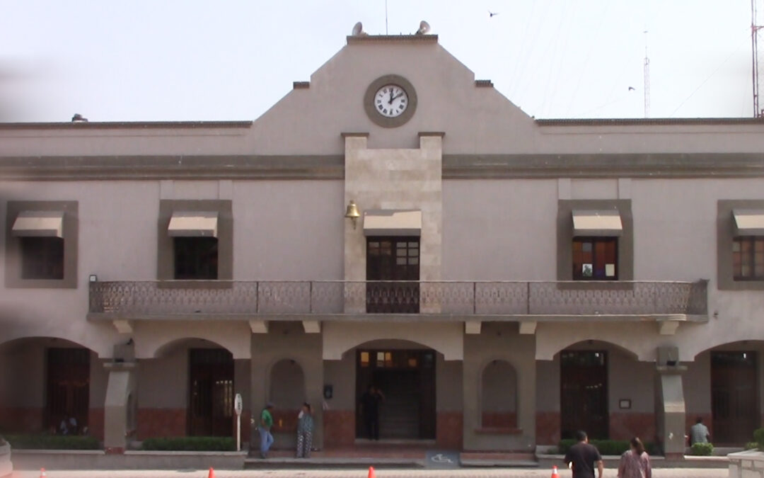 EN CIUDAD VALLES AVANZAN CON LA SEGUNDA ETAPA DE REGULARIZACIÓN SOBRE DERECHO DE VÍA