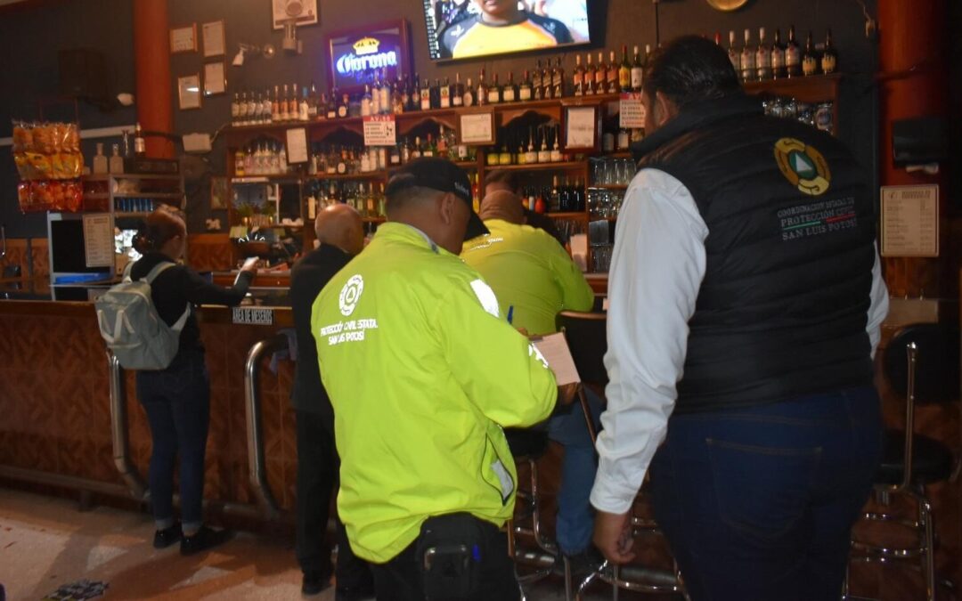 PROTECCIÓN CIVIL REALIZA INSPECCIONES EN COMERCIOS PARA GARANTIZAR MEDIDAS DE SEGURIDAD