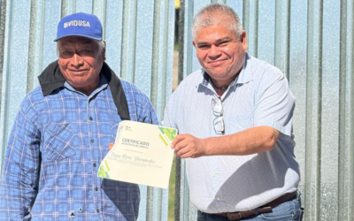 ENTREGAN PAQUETES DE LÁMINAS SUBSIDIADAS A FAMILIAS DE LA COLONIA MUJERES EN SOLIDARIDAD