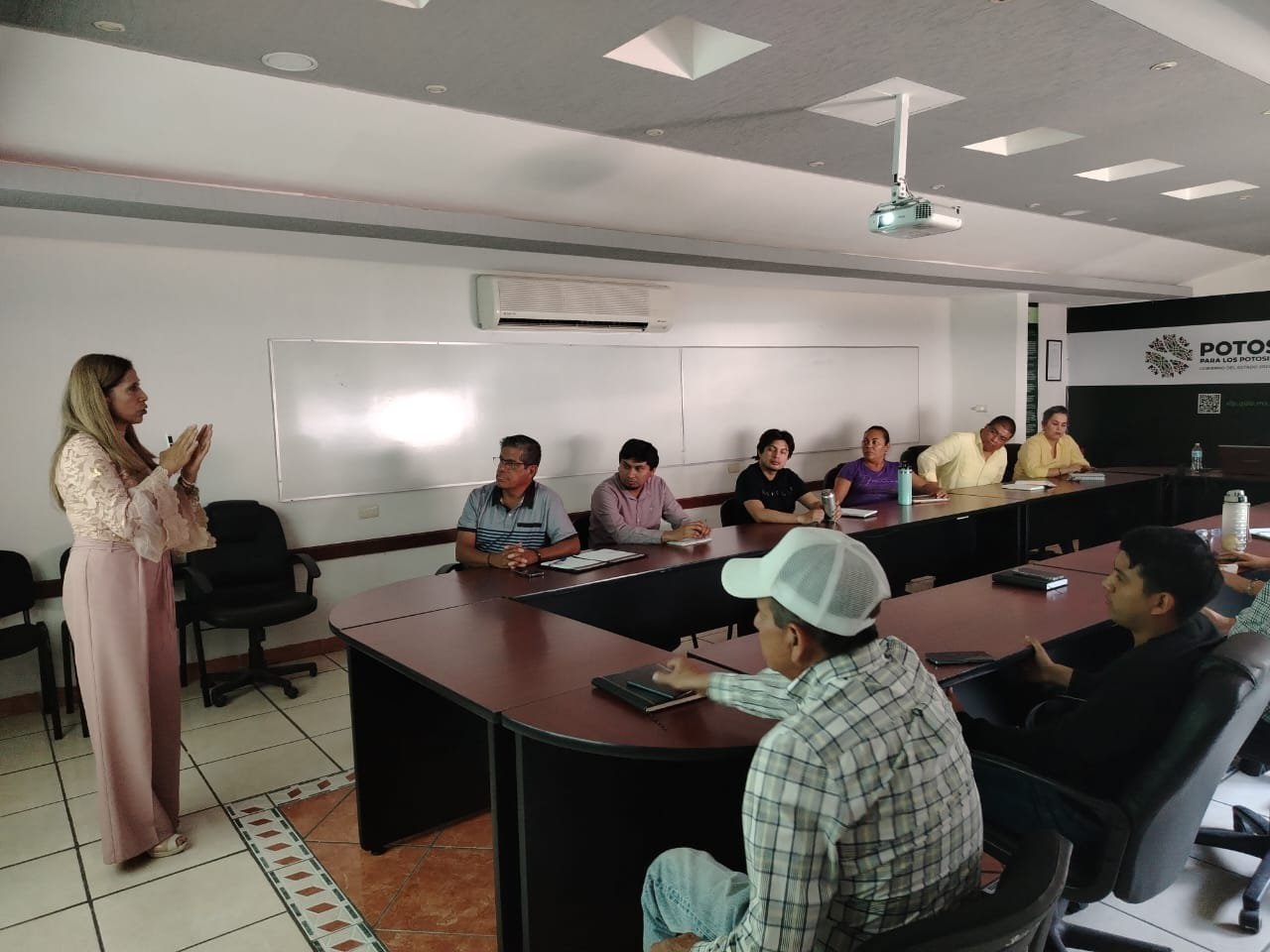 CAPACITACIÓN MEJORA EL SERVICIO PÚBLICO EN SAN LUIS