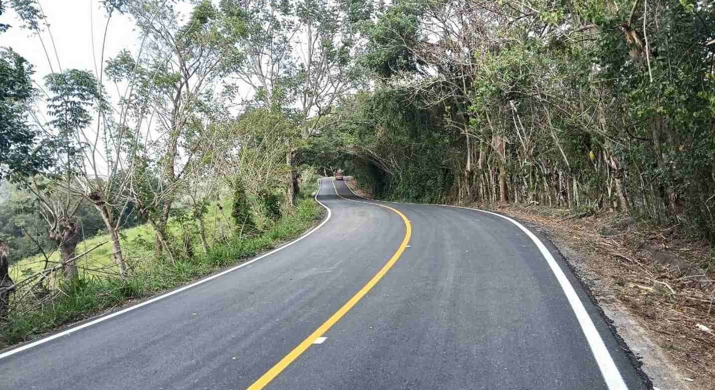 CONCLUYEN RECONSTRUCCIÓN DE CAMINO RURAL EN TAMAZUNCHALE