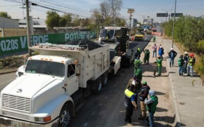 AVANZAN OBRAS EN LATERALES DE LA CARRETERA 57 A LA ALTURA DEL EJE 108