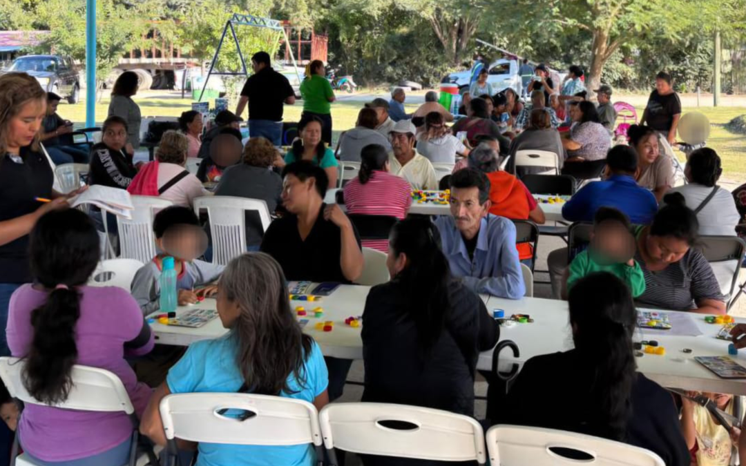 ACERCAN APOYOS DE VIVIENDA Y TRÁMITES A FAMILIAS DE LAGUNA DEL MANTE EN CIUDAD VALLES