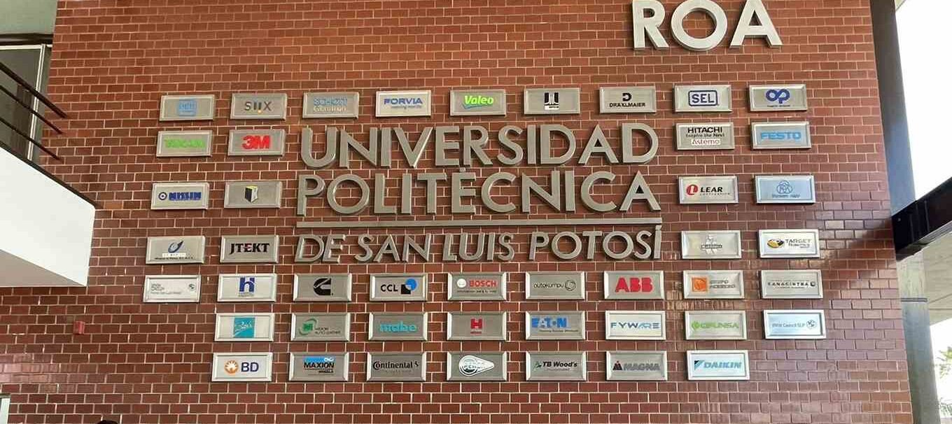 DONAN EQUIPO DE CÓMPUTO PARA PROGRAMA DE MANUFACTURA AVANZADA EN MODALIDAD MIXTA DE LA UPSLP