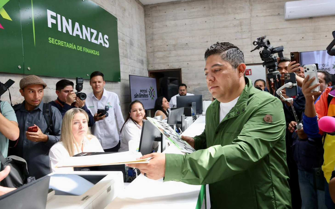 RICARDO GALLARDO CUMPLE: PLACAS MUNDIALISTAS EN 500 PESOS