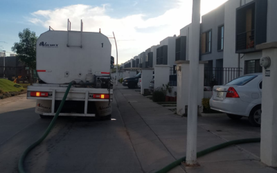 OPERATIVO CON PIPAS ABASTECE DE AGUA A COLONIAS DEL NORTE DE LA CAPITAL