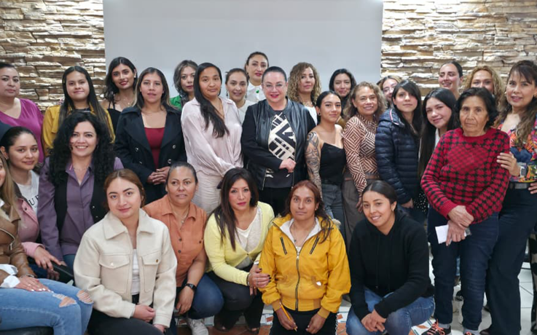 CAPACITACIÓN DIRIGIDA A MUJERES SE REALIZA EN LA JUNTA ESTATAL DE CAMINOS