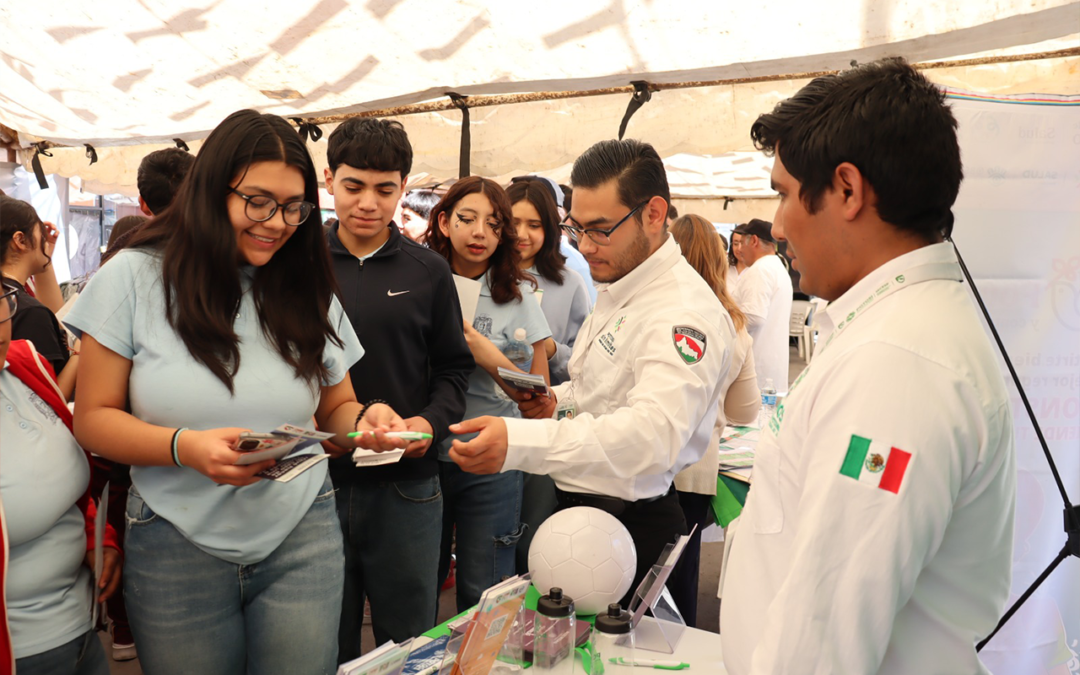 REALIZAN ACTIVIDADES DE PREVENCIÓN DEL DELITO DURANTE FERIA DE SEGURIDAD EN SALINAS