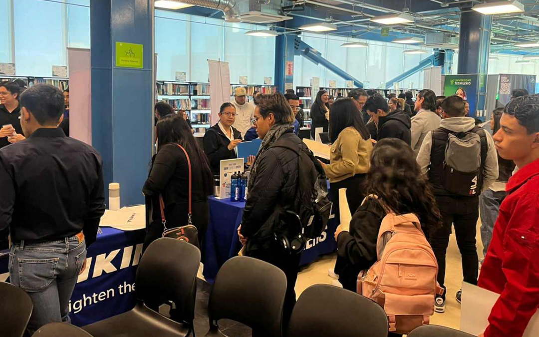 EMPLÉATE SIN LÍMITES ROMPE RÉCORD DE ASISTENCIA EN TEC MILENIO