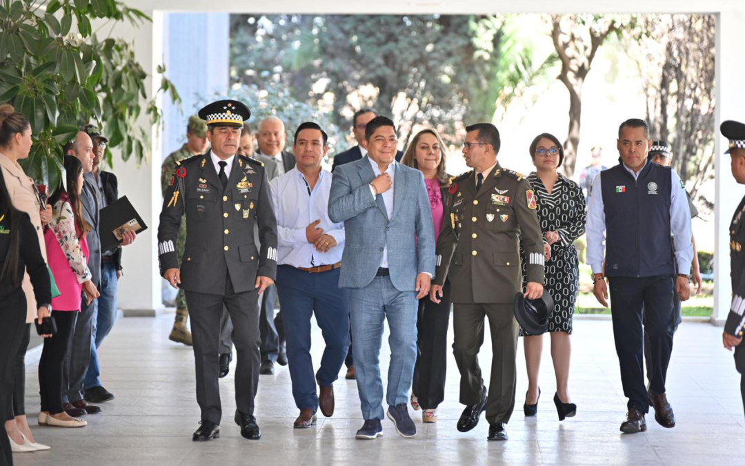 ASISTE GOBERNADOR A TOMA DE PROTESTA DE COORDINADOR DE LA GUARDIA NACIONAL