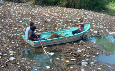RETIRAN MÁS DE 20 TONELADAS DE RESIDUOS DEL RÍO VALLES TRAS LLUVIAS