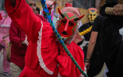 PRESENTAN DANZAS DE DIABLOS DE SEMANA SANTA EN EL CENTRO HISTÓRICO