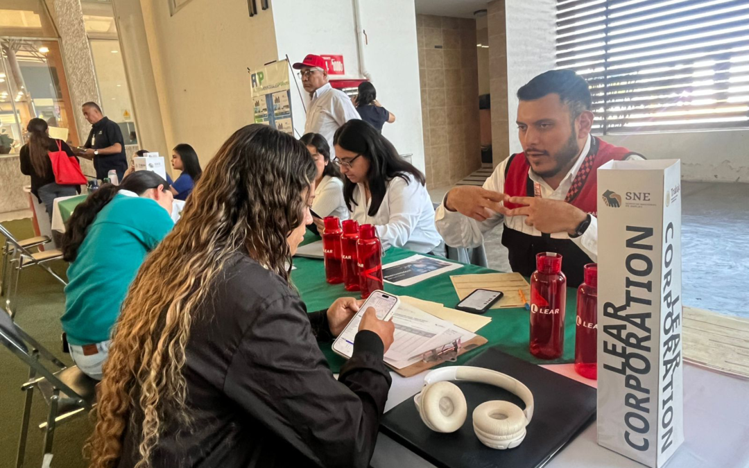REALIZAN FERIA DE EMPLEO EN PARQUE MILLENNIUM EN SAN LUIS POTOSÍ