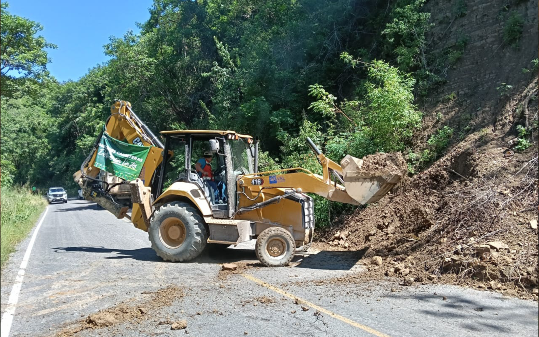 SUPERVISAN OBRAS CARRETERAS Y PROYECTAN INTERVENCIONES EN LA HUASTECA