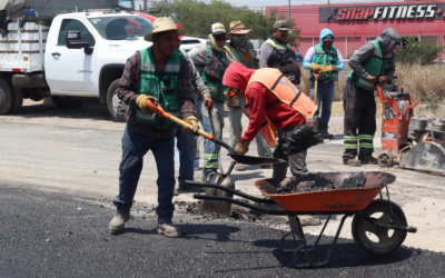 CONTINÚAN TRABAJOS DE PAVIMENTACIÓN EN CARRETERA 57