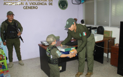 NOMBRAN POLICÍA HONORARIO POR UN DÍA A NIÑO EN SAN LUIS POTOSÍ