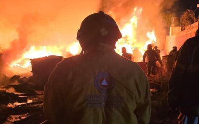 CONTROLAN INCENDIO EN RECICLADORA DE PET EN VILLA DE POZOS