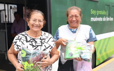 ENTREGAN RECONOCIMIENTOS A MADRES USUARIAS DE REDMETRO