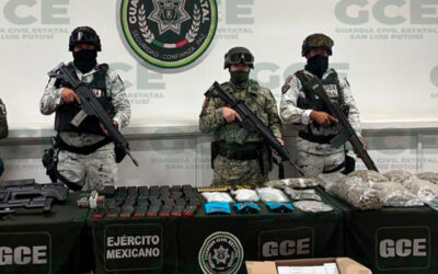 GOLPE AL CRIMEN EN MEXQUITIC DE CARMONA; ASEGURAN DROGAS Y ARMAMENTO