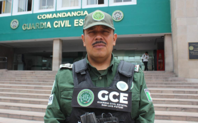 SAN LUIS POTOSÍ RECONOCE A PADRES DE FAMILIA DE LA GUARDIA CIVIL ESTATAL