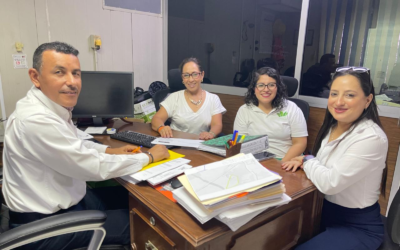 INMUVI Y CFE REVISAN TRÁMITES PARA REGULARIZACIÓN DE PREDIOS EN CIUDAD VALLES