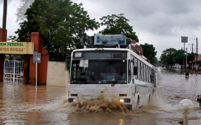 EL DÍA QUE VALLES DESPERTÓ ENTRE EL AGUA