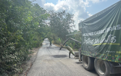 REALIZAN TRABAJOS EN EL CAMINO AXTLA-COXCATLÁN PARA ATENDER DETERIORO