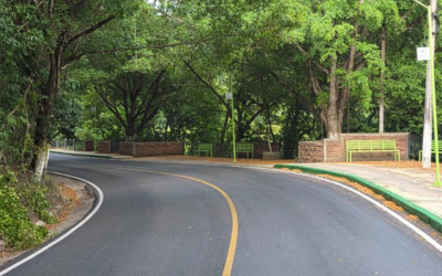 REHABILITAN CARRETERA COMOCA-AXTLA TRAS DAÑOS POR TROMBA