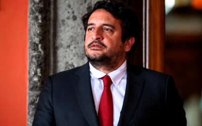 AGENCIAS DE EU REVISAN ACUSACIONES CONTRA ANDY LÓPEZ