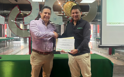 DEFENSORÍA BRINDA ORIENTACIÓN LEGAL A JÓVENES EN SLP